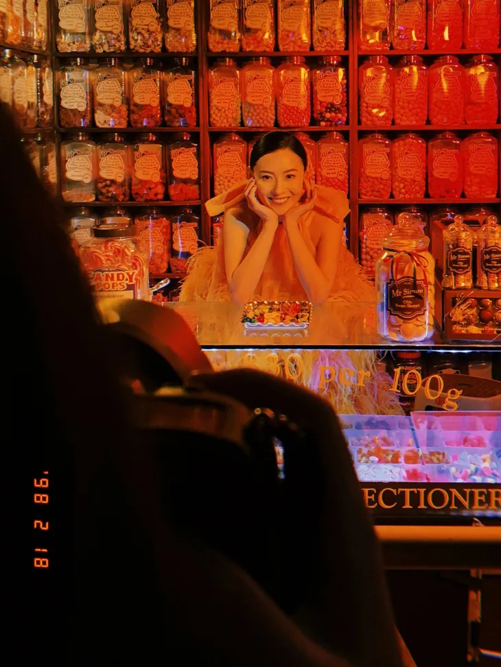 Trương Bá Chi đầy ngọt ngào với sắc cam - Ảnh 4. Trương Bá Chi đầy ngọt ngào với sắc cam - Ảnh 4.