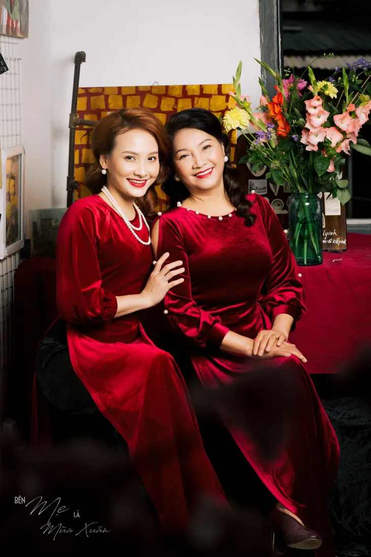 Nhân ngày Gia đình Việt Nam, Bảo Thanh cover nhạc phim Về nhà đi con khiến ai nghe cũng rơi nước mắt - Ảnh 1. Nhân ngày Gia đình Việt Nam, Bảo Thanh cover nhạc phim Về nhà đi con khiến ai nghe cũng rơi nước mắt - Ảnh 1.