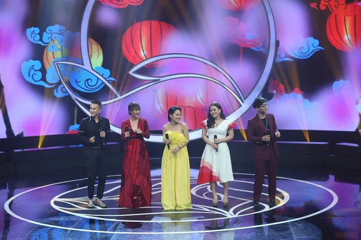 Gala Cặp lá yêu thương - Tết an bình: Ươm mầm hạnh phúc: Vang mãi khúc ca tình người - Ảnh 10. Gala Cặp lá yêu thương - Tết an bình: Ươm mầm hạnh phúc: Vang mãi khúc ca tình người - Ảnh 10.