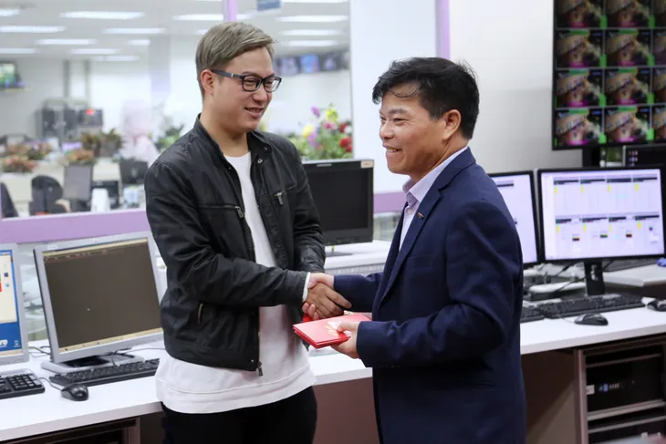Tổng Giám đốc Trần Bình Minh chúc Tết các đơn vị VTV nhân dịp năm mới Kỷ Hợi 2019 - Ảnh 9. Tổng Giám đốc Trần Bình Minh chúc Tết các đơn vị VTV nhân dịp năm mới Kỷ Hợi 2019 - Ảnh 9.
