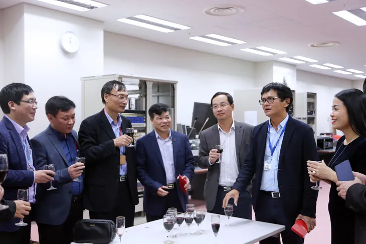 Tổng Giám đốc Trần Bình Minh chúc Tết các đơn vị VTV nhân dịp năm mới Kỷ Hợi 2019 - Ảnh 10. Tổng Giám đốc Trần Bình Minh chúc Tết các đơn vị VTV nhân dịp năm mới Kỷ Hợi 2019 - Ảnh 10.