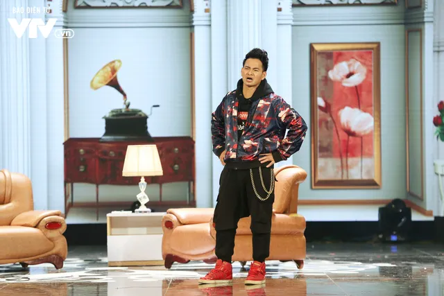 Xuân Bắc khóc nghẹn vì bố Tự Long, Quang Thắng ở Gala cười 2019 - Ảnh 1. Xuân Bắc khóc nghẹn vì bố Tự Long, Quang Thắng ở Gala cười 2019 - Ảnh 1.