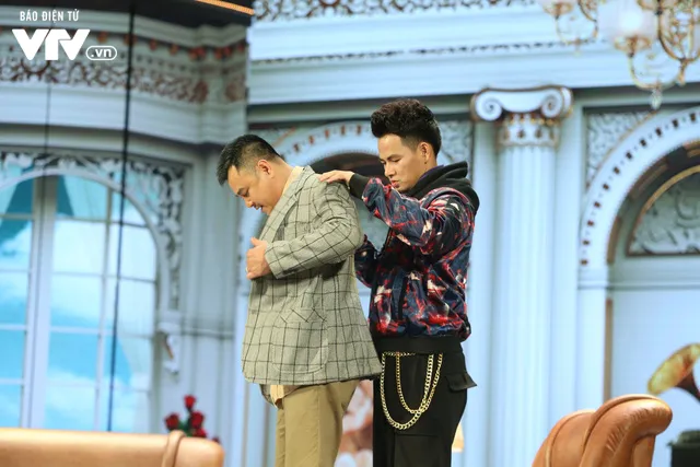Xuân Bắc khóc nghẹn vì bố Tự Long, Quang Thắng ở Gala cười 2019 - Ảnh 9. Xuân Bắc khóc nghẹn vì bố Tự Long, Quang Thắng ở Gala cười 2019 - Ảnh 9.
