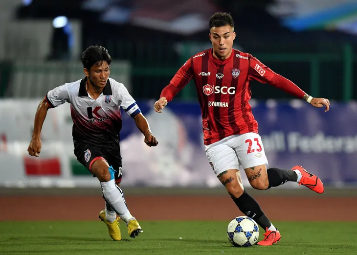 Văn Lâm không thi đấu, Muangthong United thua 1-2 tại Campuchia - Ảnh 2. Văn Lâm không thi đấu, Muangthong United thua 1-2 tại Campuchia - Ảnh 2.
