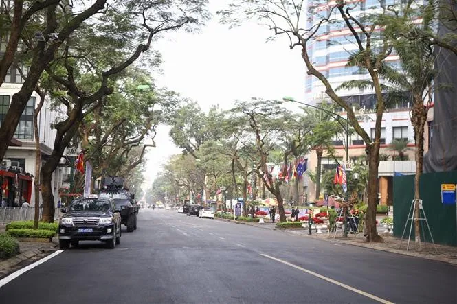Hà Nội: An ninh vẫn được thắt chặt tại khách sạn Melia - Ảnh 8. Hà Nội: An ninh vẫn được thắt chặt tại khách sạn Melia - Ảnh 8.