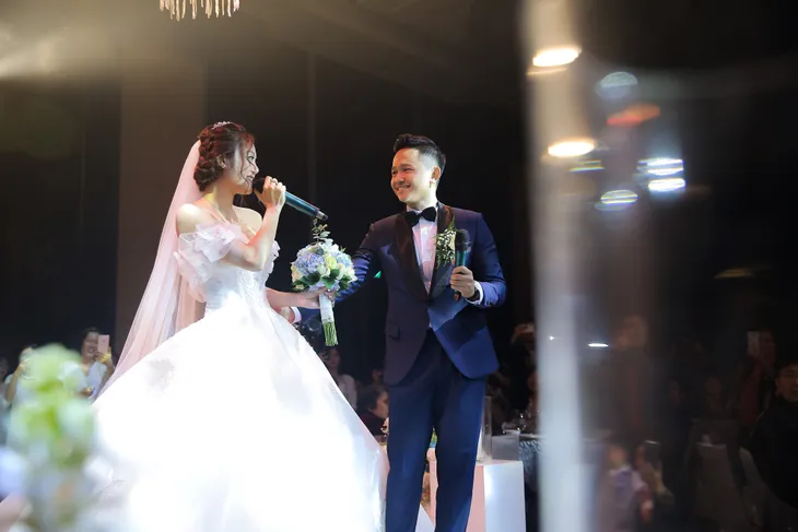 Những khoảnh khắc ngọt ngào tại đám cưới của MC Hoàng Quân - Ảnh 4. Những khoảnh khắc ngọt ngào tại đám cưới của MC Hoàng Quân - Ảnh 4.