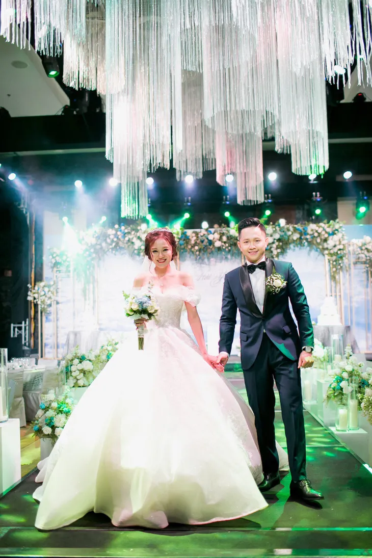 Những khoảnh khắc ngọt ngào tại đám cưới của MC Hoàng Quân - Ảnh 11. Những khoảnh khắc ngọt ngào tại đám cưới của MC Hoàng Quân - Ảnh 11.