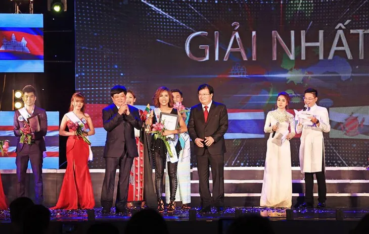 Khởi động Cuộc thi Tiếng hát ASEAN + 3 năm 2019 - Ảnh 1. Khởi động Cuộc thi Tiếng hát ASEAN + 3 năm 2019 - Ảnh 1.