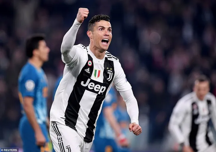 Ronaldo úp mở chuyện làm HLV sau khi giải nghệ - Ảnh 1. Ronaldo úp mở chuyện làm HLV sau khi giải nghệ - Ảnh 1.