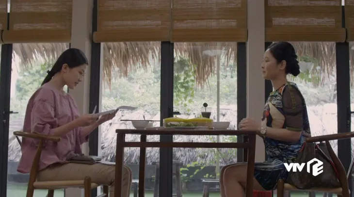 Những cô gái trong thành phố - Tập 23: Trong khi Tùng lên giường với người tình già, Mai chạy vạy lo cái thai - Ảnh 11. Những cô gái trong thành phố - Tập 23: Trong khi Tùng lên giường với người tình già, Mai chạy vạy lo cái thai - Ảnh 11.