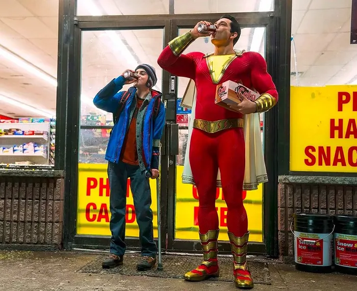 Sau thành công vang dội của Aquaman, nhà DC trình làng Shazam! - Ảnh 1. Sau thành công vang dội của Aquaman, nhà DC trình làng Shazam! - Ảnh 1.
