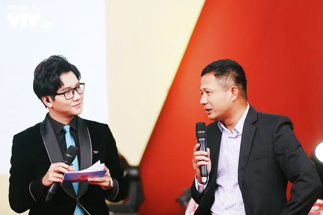 Bữa trưa vui vẻ: Cuộc hội ngộ bất ngờ giữa các PV thường trú Đài THVN tại nước ngoài - Ảnh 5. Bữa trưa vui vẻ: Cuộc hội ngộ bất ngờ giữa các PV thường trú Đài THVN tại nước ngoài - Ảnh 5.