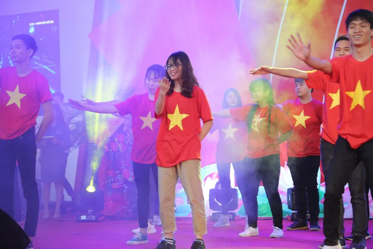 Sinh viên các trường ĐH - CĐ quẩy hết mình tại Hội báo toàn quốc 2019 - Ảnh 3. Sinh viên các trường ĐH - CĐ quẩy hết mình tại Hội báo toàn quốc 2019 - Ảnh 3.