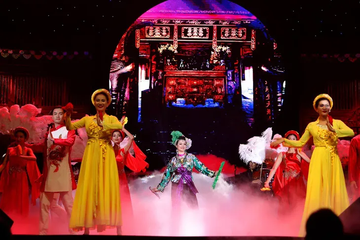 Tân Nhàn khiến khán giả ngỡ ngàng vì tài biến hóa trong liveshow Trở về - Ảnh 15. Tân Nhàn khiến khán giả ngỡ ngàng vì tài biến hóa trong liveshow Trở về - Ảnh 15.