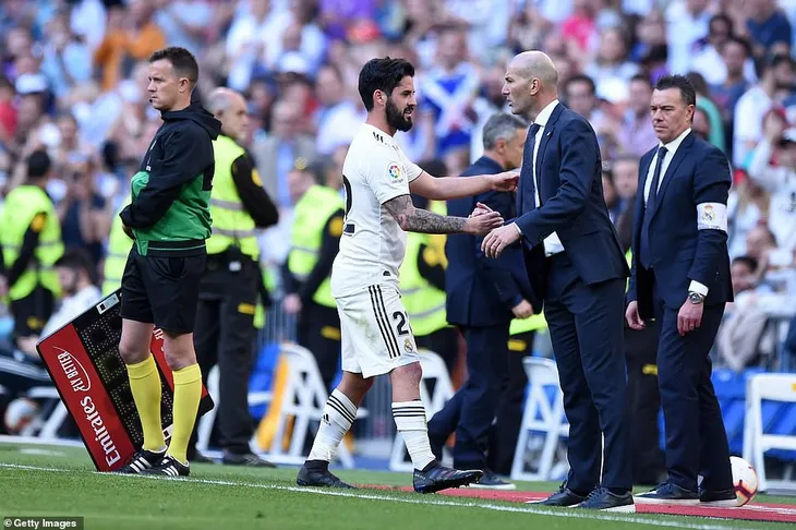Kết quả bóng đá sáng 17/3: Manchester Utd dừng bước, Manchester City đi tiếp tại tứ kết cúp FA; Real Madrid thắng thuyết phục Celta Vigo - Ảnh 7. Kết quả bóng đá sáng 17/3: Manchester Utd dừng bước, Manchester City đi tiếp tại tứ kết cúp FA; Real Madrid thắng thuyết phục Celta Vigo - Ảnh 7.