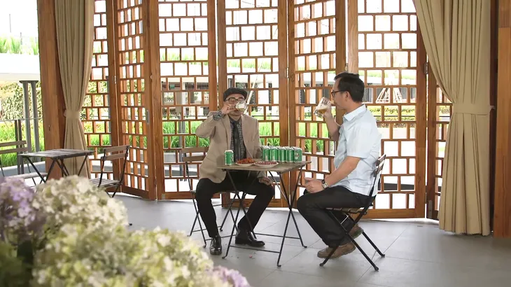 Gia đình 4.0: Anh Sáng (NSƯT Đức Khuê) biến thành con sâu rượu, liệu có tan cửa nát nhà? - Ảnh 3. Gia đình 4.0: Anh Sáng (NSƯT Đức Khuê) biến thành con sâu rượu, liệu có tan cửa nát nhà? - Ảnh 3.