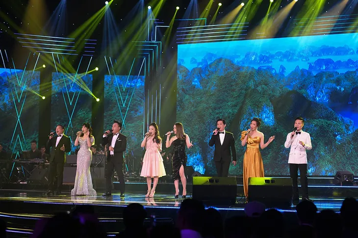 Gala Sao Mai trở về đất mỏ: Đêm hội tụ của những trái tim yêu âm nhạc - Ảnh 2. Gala Sao Mai trở về đất mỏ: Đêm hội tụ của những trái tim yêu âm nhạc - Ảnh 2.