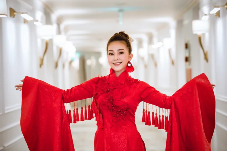 Quách Mai Thy khoe sắc cùng Sao mai các thời kỳ trong Gala Trở về đất mỏ - Ảnh 12. Quách Mai Thy khoe sắc cùng Sao mai các thời kỳ trong Gala Trở về đất mỏ - Ảnh 12.
