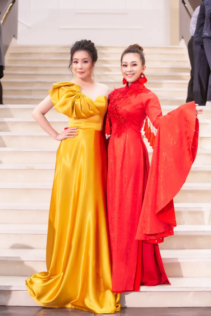 Quách Mai Thy khoe sắc cùng Sao mai các thời kỳ trong Gala Trở về đất mỏ - Ảnh 5. Quách Mai Thy khoe sắc cùng Sao mai các thời kỳ trong Gala Trở về đất mỏ - Ảnh 5.