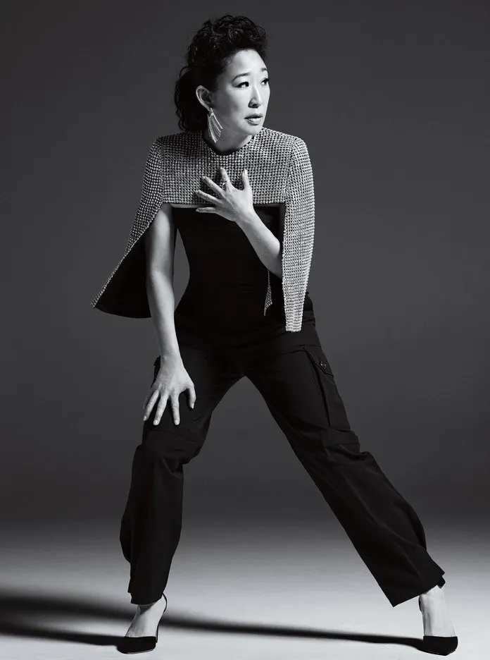Khi Sandra Oh tạo dáng, khán giả... tủm tỉm cười - Ảnh 5. Khi Sandra Oh tạo dáng, khán giả... tủm tỉm cười - Ảnh 5.