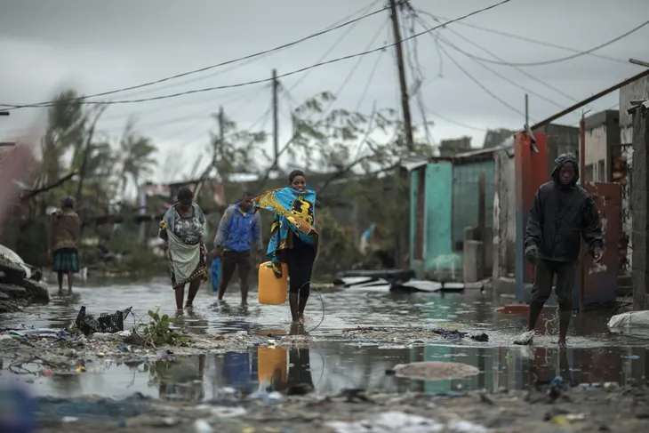 Hơn 1.000 người Mozambique có thể đã chết vì siêu bão Idai - Ảnh 6. Hơn 1.000 người Mozambique có thể đã chết vì siêu bão Idai - Ảnh 6.