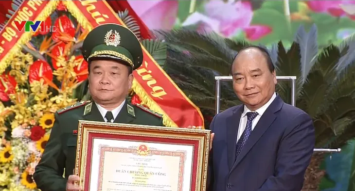 Kỷ niệm 60 năm Ngày truyền thống Bộ đội Biên phòng - Ảnh 1. Kỷ niệm 60 năm Ngày truyền thống Bộ đội Biên phòng - Ảnh 1.
