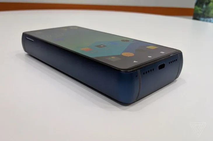Smartphone mũm mĩm nhất thế giới được bán ra, giá gần 14 triệu đồng - Ảnh 3. Smartphone mũm mĩm nhất thế giới được bán ra, giá gần 14 triệu đồng - Ảnh 3.