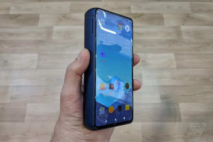 Smartphone mũm mĩm nhất thế giới được bán ra, giá gần 14 triệu đồng - Ảnh 4. Smartphone mũm mĩm nhất thế giới được bán ra, giá gần 14 triệu đồng - Ảnh 4.