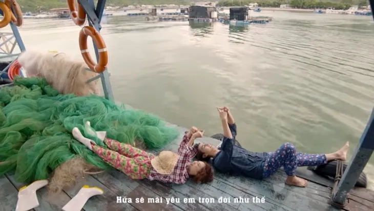 Tan chảy với bản OST mới phim Mối tình đầu của tôi qua giọng Đức Phúc - Ảnh 2. Tan chảy với bản OST mới phim Mối tình đầu của tôi qua giọng Đức Phúc - Ảnh 2.