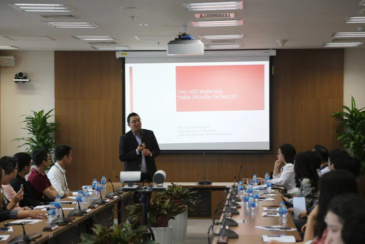 Tọa đàm “Thu hút khán giả trên truyền thông số”: Làm nghề bằng cả trái tim - Ảnh 2. Tọa đàm “Thu hút khán giả trên truyền thông số”: Làm nghề bằng cả trái tim - Ảnh 2.