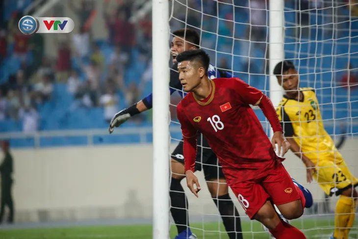 ẢNH: Ghi 6 bàn vào lưới U23 Brunei, U23 Việt Nam tạm dẫn đầu bảng - Ảnh 4. ẢNH: Ghi 6 bàn vào lưới U23 Brunei, U23 Việt Nam tạm dẫn đầu bảng - Ảnh 4.