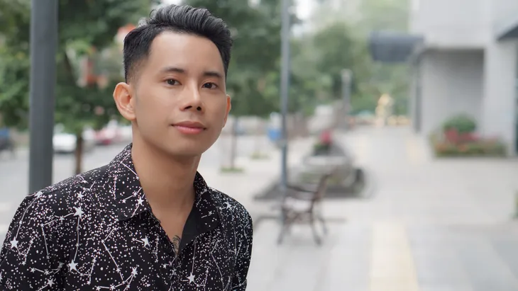 MV “Cuộc vui cô đơn” của Lê Bảo Bình đạt 10 triệu lượt xem, leo top 2 thịnh hành Youtube - Ảnh 2. MV “Cuộc vui cô đơn” của Lê Bảo Bình đạt 10 triệu lượt xem, leo top 2 thịnh hành Youtube - Ảnh 2.