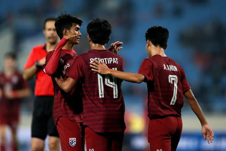 U23 Thái Lan 8-0 U23 Brunei: U23 Thái Lan tạm chiếm ngôi đầu bảng - Ảnh 4. U23 Thái Lan 8-0 U23 Brunei: U23 Thái Lan tạm chiếm ngôi đầu bảng - Ảnh 4.