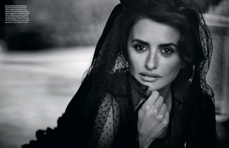 Penélope Cruz - Cổ điển và sang trọng - Ảnh 4. Penélope Cruz - Cổ điển và sang trọng - Ảnh 4.