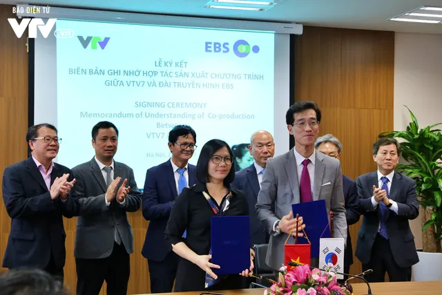 Đài THVN và EBS đã tiến hành ký Biên bản ghi nhớ hợp tác sản xuất series phim tài liệu - Ảnh 4. Đài THVN và EBS đã tiến hành ký Biên bản ghi nhớ hợp tác sản xuất series phim tài liệu - Ảnh 4.