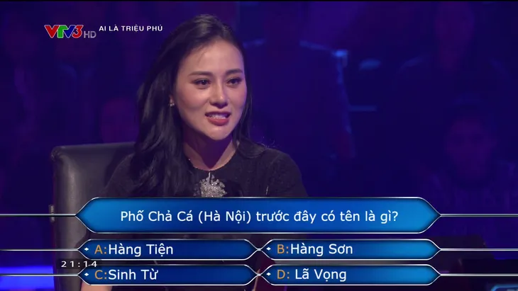 Phương Oanh Quỳnh búp bê ẵm 14 triệu đồng ở Ai là triệu phú - Ảnh 4.