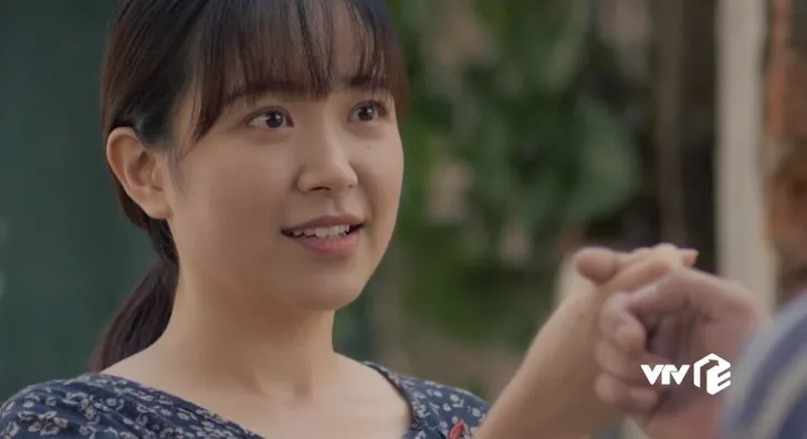 Những cô gái trong thành phố - Tập 28: Tặng Lan nhành lan trắng, Lâm úp mở nói lời từ biệt - Ảnh 4. Những cô gái trong thành phố - Tập 28: Tặng Lan nhành lan trắng, Lâm úp mở nói lời từ biệt - Ảnh 4.