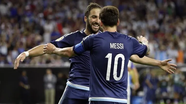 CHÍNH THỨC: Higuain chia tay ĐT Argentina - Ảnh 1. CHÍNH THỨC: Higuain chia tay ĐT Argentina - Ảnh 1.