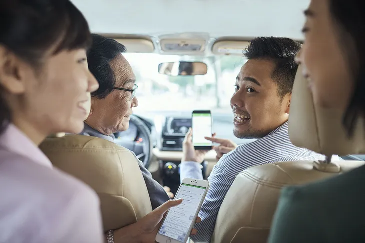 FPT hợp tác với Grab phát triển các giải pháp giao thông thông minh - Ảnh 1. FPT hợp tác với Grab phát triển các giải pháp giao thông thông minh - Ảnh 1.