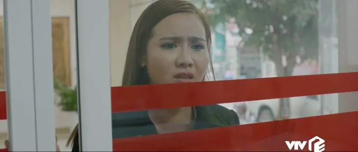 Chạy trốn thanh xuân: Dẫn con bỏ nhà ra đi, Châu (Huyền Lizzie) không ngờ nhận phải kết đắng - Ảnh 3. Chạy trốn thanh xuân: Dẫn con bỏ nhà ra đi, Châu (Huyền Lizzie) không ngờ nhận phải kết đắng - Ảnh 3.