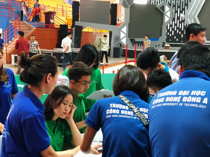 Robocon Việt Nam 2019: Hứa hẹn mang đến những trận tranh tài hấp dẫn - Ảnh 3. Robocon Việt Nam 2019: Hứa hẹn mang đến những trận tranh tài hấp dẫn - Ảnh 3.