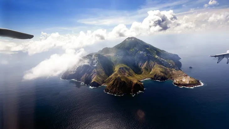 Top 10 sân bay có khung cảnh đường băng đẹp hút mắt nhất thế giới - Ảnh 5. Top 10 sân bay có khung cảnh đường băng đẹp hút mắt nhất thế giới - Ảnh 5.