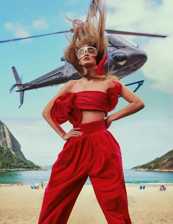 Gigi Hadid khoe chân dài miên man đến phát choáng - Ảnh 8. Gigi Hadid khoe chân dài miên man đến phát choáng - Ảnh 8.