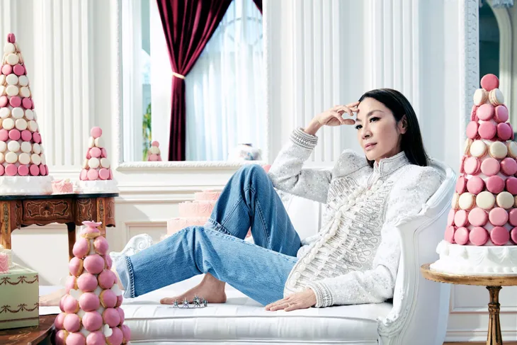 Dương Tử Quỳnh - Gừng càng già càng cay - Ảnh 1. Dương Tử Quỳnh - Gừng càng già càng cay - Ảnh 1.