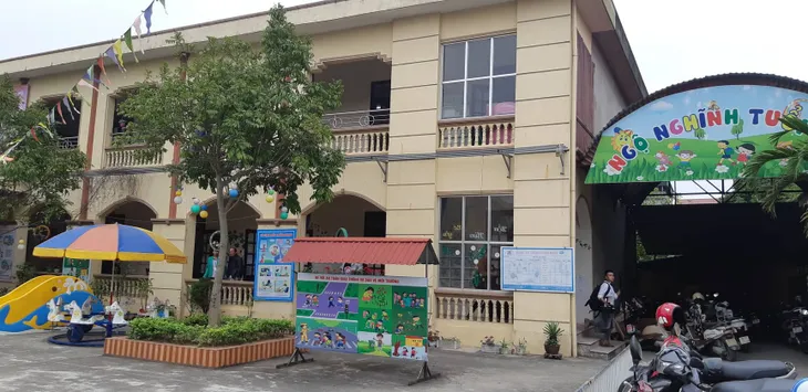Đình chỉ công tác Hiệu trưởng trường mầm non có thịt lợn nghi nhiễm sán ở Bắc Ninh - Ảnh 1. Đình chỉ công tác Hiệu trưởng trường mầm non có thịt lợn nghi nhiễm sán ở Bắc Ninh - Ảnh 1.