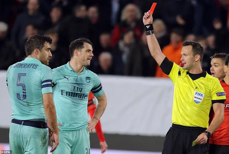 Kết quả lượt đi vòng 1/8 UEFA Europa League: Arsenal thảm bại, Chelsea, Napoli thắng đậm - Ảnh 1. Kết quả lượt đi vòng 1/8 UEFA Europa League: Arsenal thảm bại, Chelsea, Napoli thắng đậm - Ảnh 1.