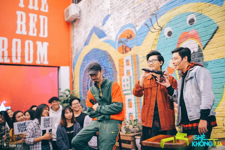 Rapper Đen Vâu bật khóc trên sóng truyền hình vì người phụ nữ này - Ảnh 3. Rapper Đen Vâu bật khóc trên sóng truyền hình vì người phụ nữ này - Ảnh 3.