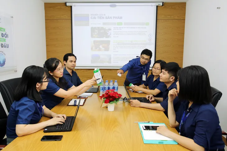 Vinamilk là nơi làm việc tốt nhất Việt Nam 2 năm liên tiếp - Ảnh 2. Vinamilk là nơi làm việc tốt nhất Việt Nam 2 năm liên tiếp - Ảnh 2.
