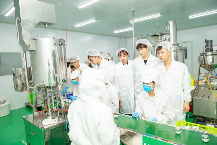 Bên trong nhà máy sản xuất mỹ phẩm cao cấp Cenlia có gì đặc biệt? - Ảnh 3. Bên trong nhà máy sản xuất mỹ phẩm cao cấp Cenlia có gì đặc biệt? - Ảnh 3.
