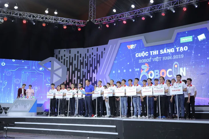Vòng loại Robocon Việt Nam 2019 chính thức khởi tranh - Ảnh 13. Vòng loại Robocon Việt Nam 2019 chính thức khởi tranh - Ảnh 13.